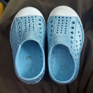 Sparkle blue natives